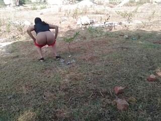 Muslim Bhabhi Public Garden Me Nange Hokar Yoga Karte | xHamster