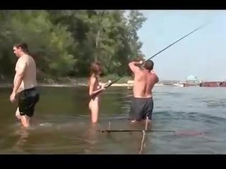 Nackt fishing mit sehr angenehm russisch teenager elena