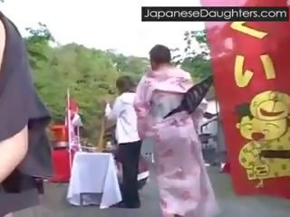 युवा जपानीस जपानीस बेब एनल गड़बड़ कठिन के लिए the पहले समय