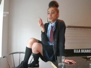 学校 若い 女性 喫煙 sph - エラ dearest