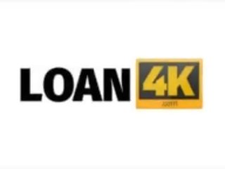 Đầu tiên xxx video đúc của karol trong văn phòng của loan người quản lý