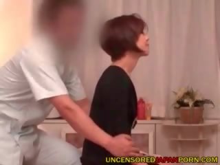 Unzensiert japanisch x nenn klammer massage zimmer dreckig film mit groovy milf