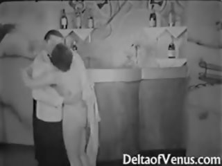 Autêntico clássicos porcas vídeo 1930s - duas raparigas e um gajo sexo a três