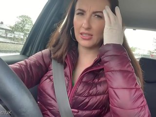 Brunette medisch driving meesteres